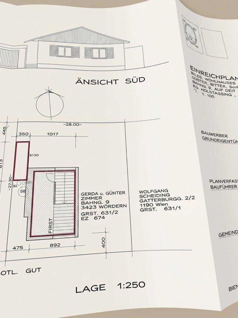 Ansicht Süd des Hauses und ein Teilausschnitt des Lageplans mit Grundstücksgrenzen.