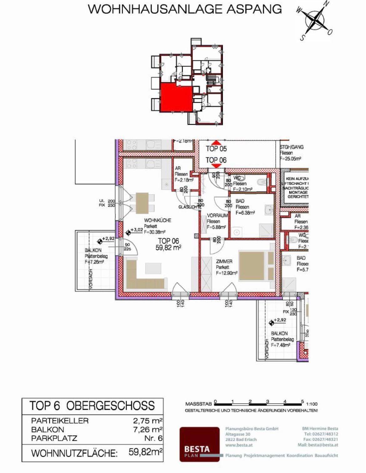 Detaillierter Grundriss der Wohnung TOP 06 mit Balkon und offenem Wohnbereich.