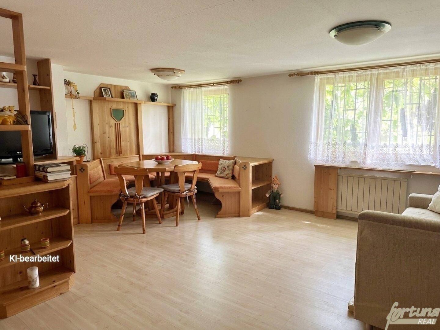 Wohn/Esszimmer