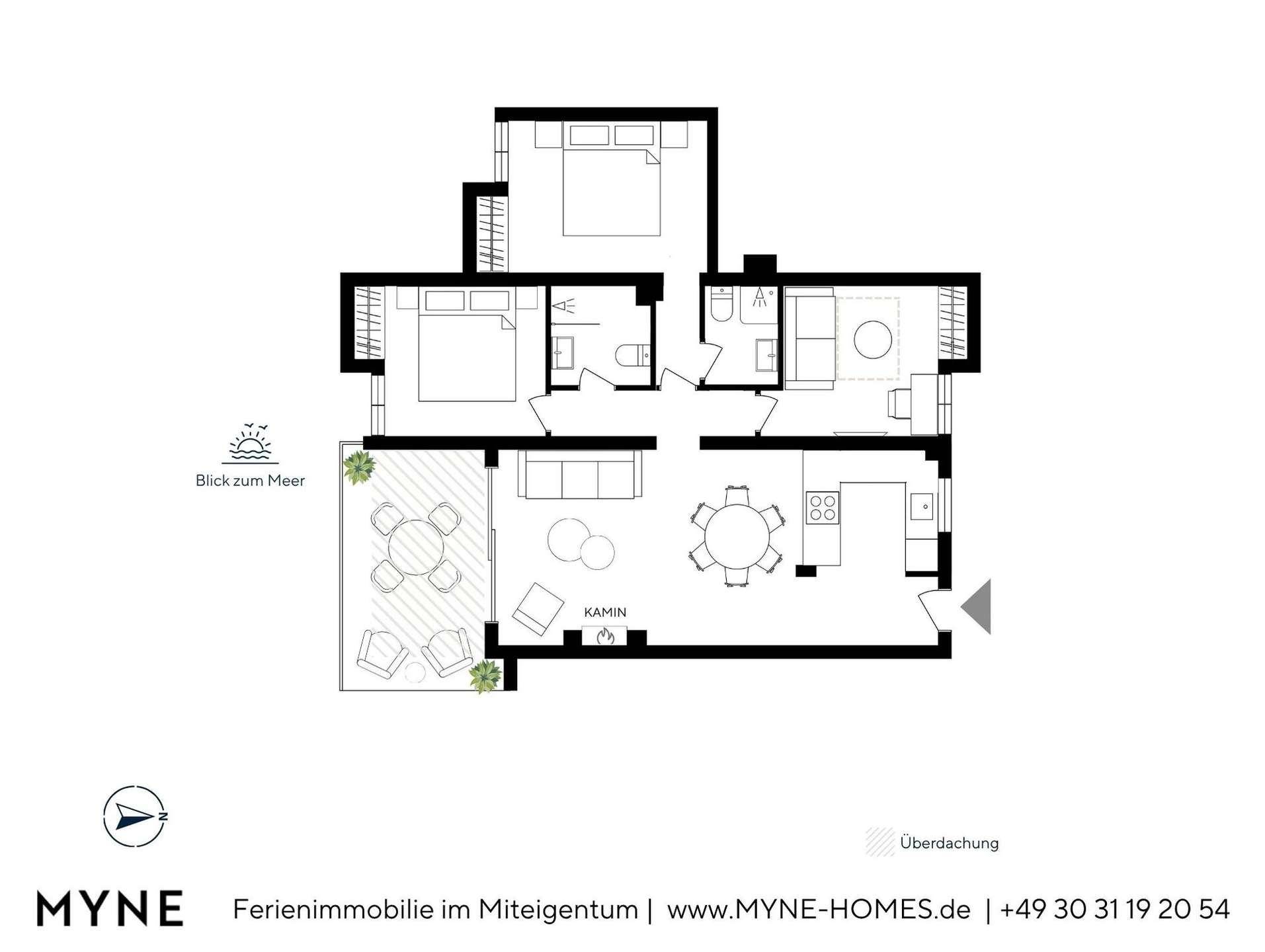 Grundriss einer Wohnung mit zwei Schlafzimmern, offenem Wohnbereich und Balkon mit Meerblick.