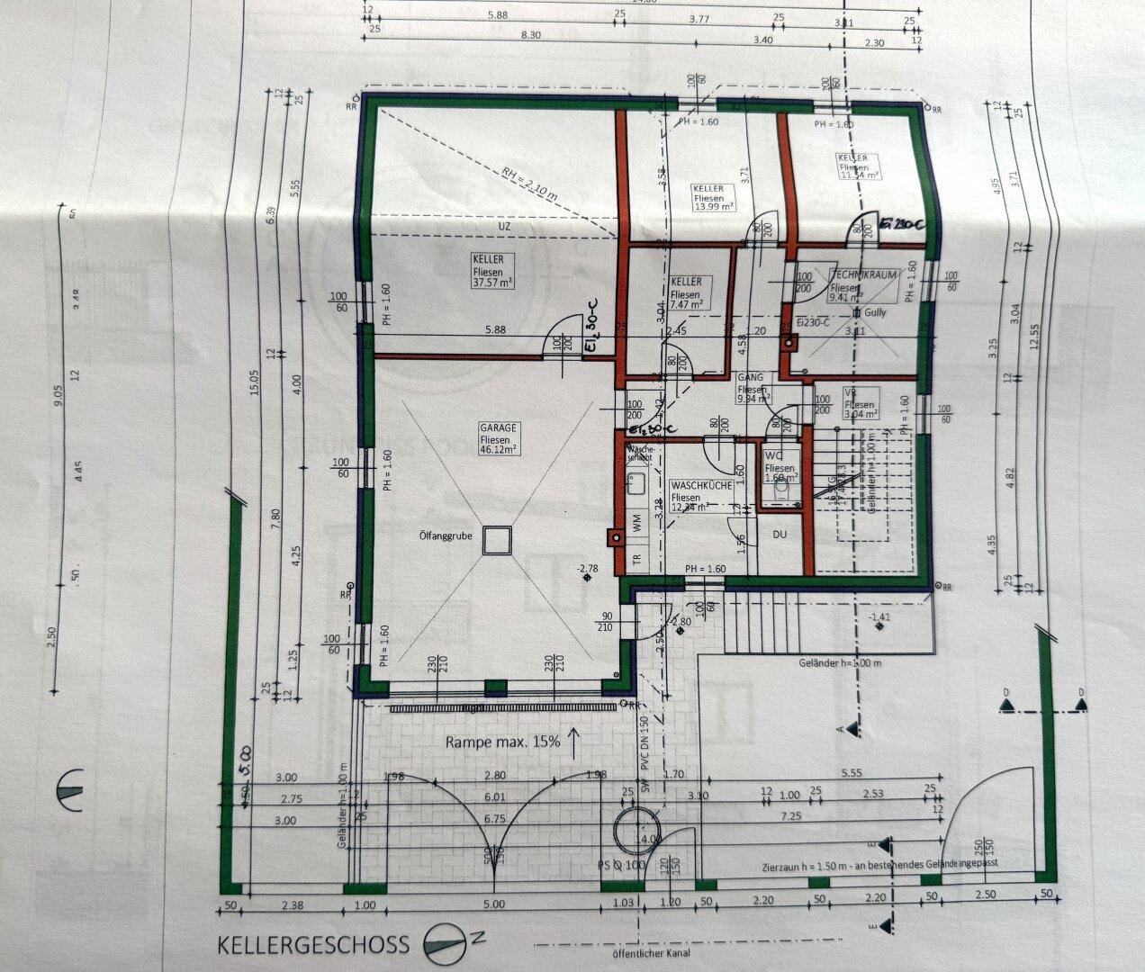 Grundriss des Kellergeschosses mit Garage, Waschküche und Kellerräumen.
