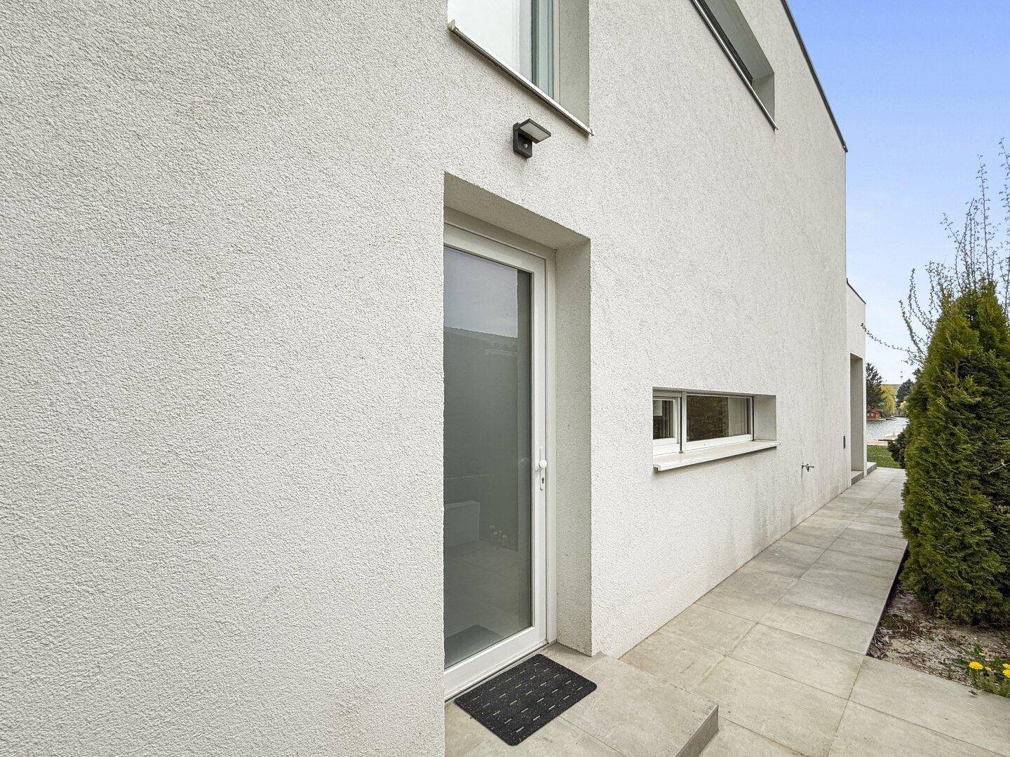 Exklusives Seehaus mit eigenem Ufer am Pöttschinger See - Mehr