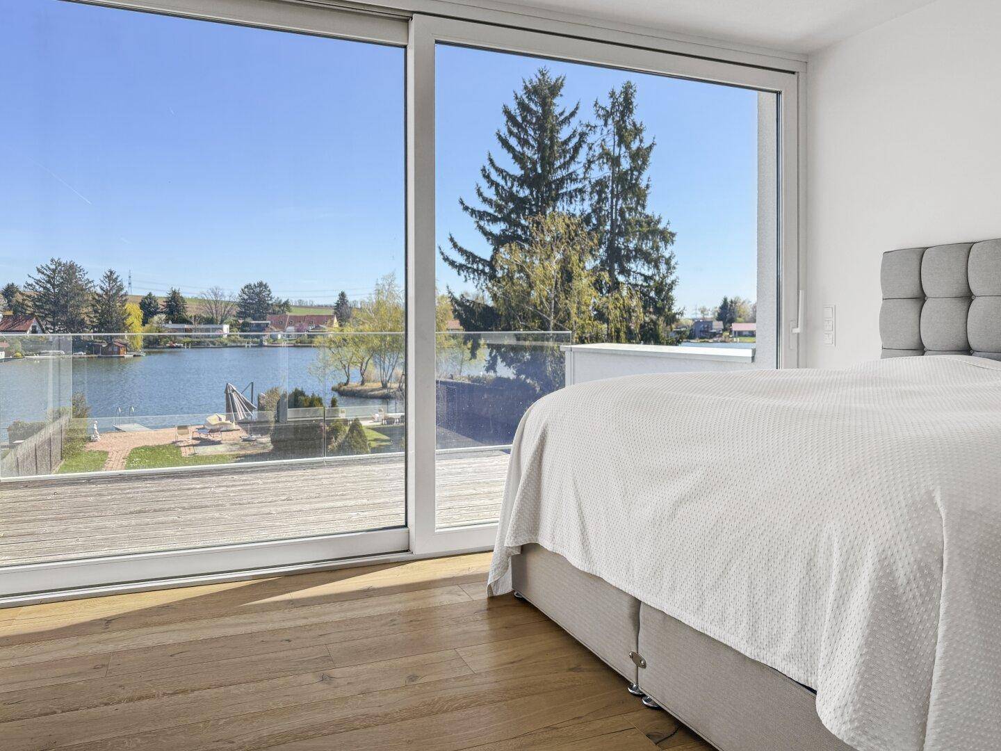 Exklusives Seehaus mit eigenem Ufer am Pöttschinger See - Ansicht 6
