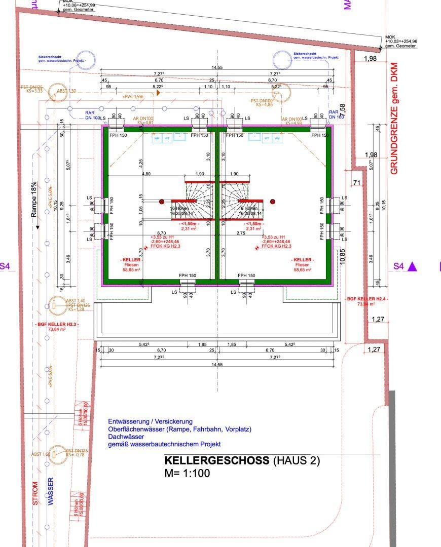 Grundriss des Kellergeschosses mit Abstellräumen und Zugang über eine Rampe.