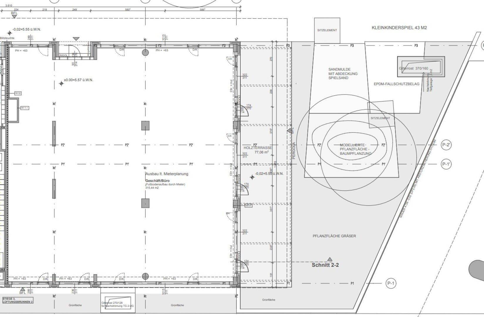 Grundrissplan zeigt einen Gewerberaum, eine Holzterrasse und einen Kinderspielplatz.