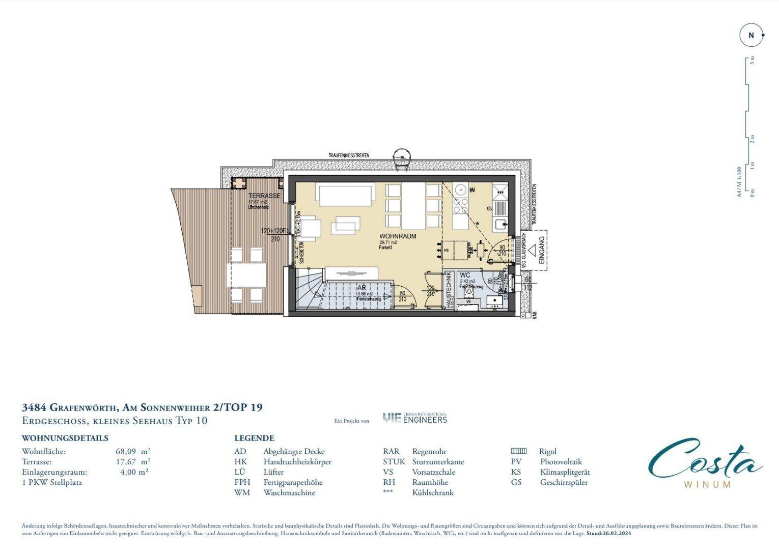 Detaillierter Grundriss des Erdgeschosses mit Wohnraum, Küche, Gäste-WC und großzügiger Terrasse.