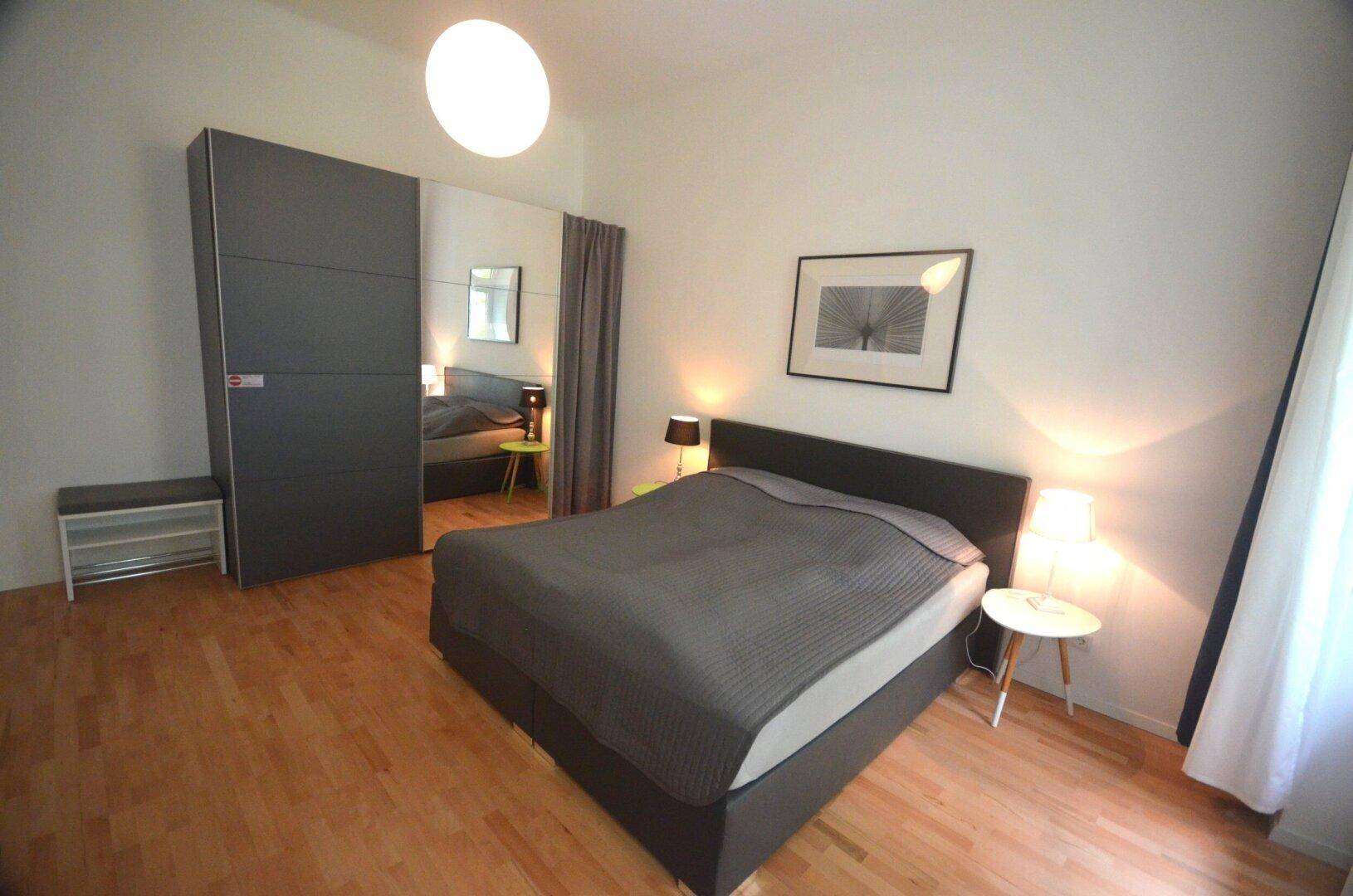 Apostelgasse - Möblierte &amp; sanierte 2-Zimmer Altbauwohnung im Innenhof / 2. Liftstock – pohled 3
