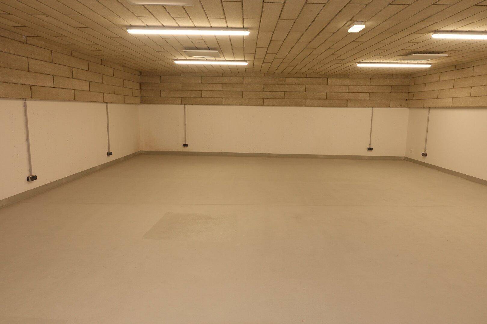 85,5 m² Lager - ERSTBEZUG - Widok 2