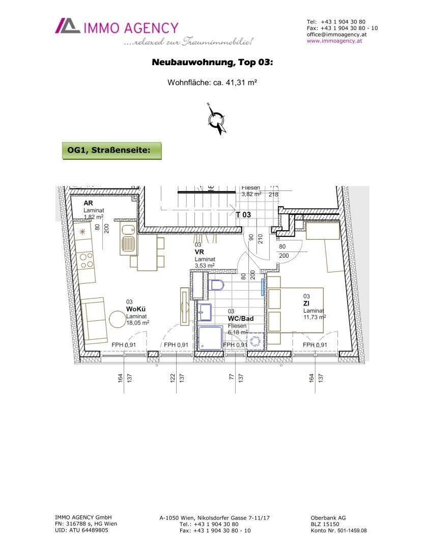 Grundriss für Top 03 im Obergeschoss mit offenem Wohn-Kochbereich und Schlafzimmer.