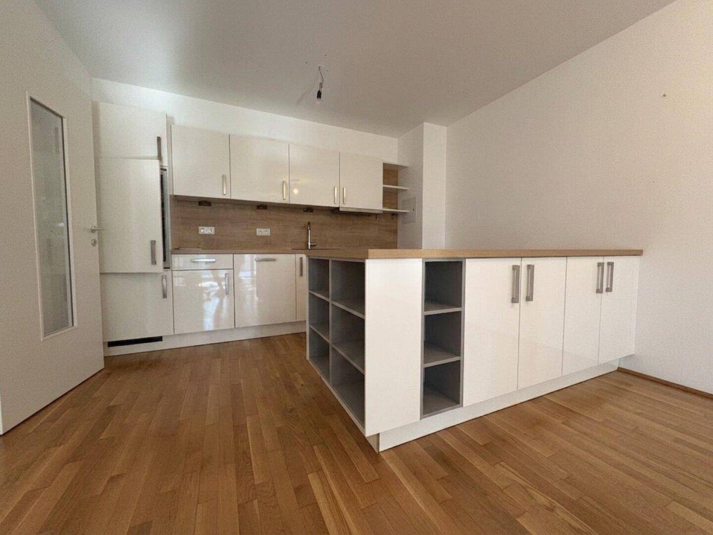 Moderne 2-Zimmer-Wohnung mit Westterrasse &amp; Grünblick (inkl. Garagenplatz) - Widok 3