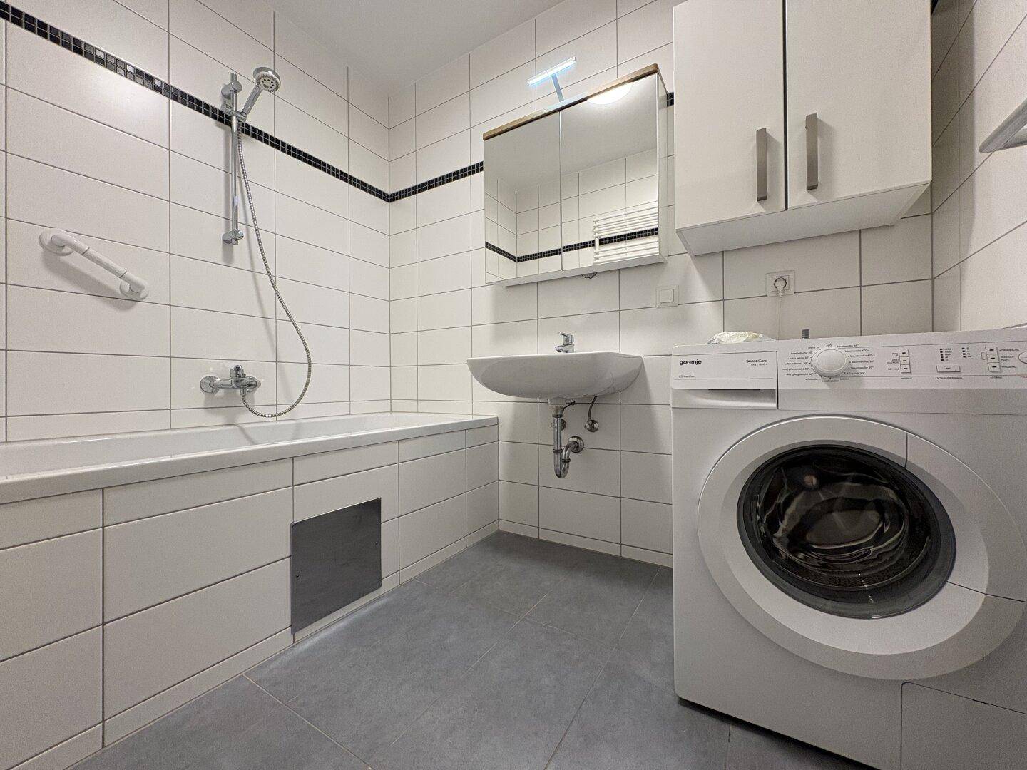 Moderne 2-Zimmer-Wohnung mit Westterrasse &amp; Grünblick (inkl. Garagenplatz) - Widok 6