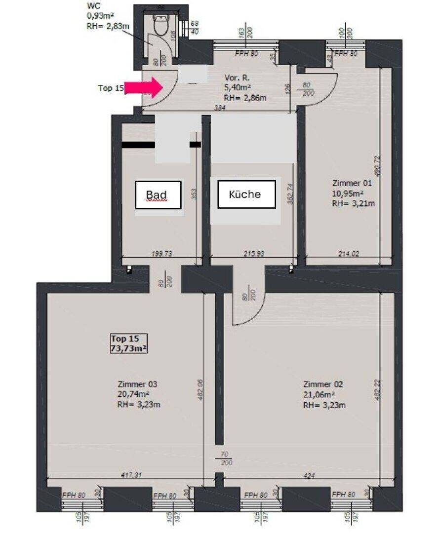 Grundriss einer Wohnung mit drei Zimmern, separater Küche und Balkonzugang.