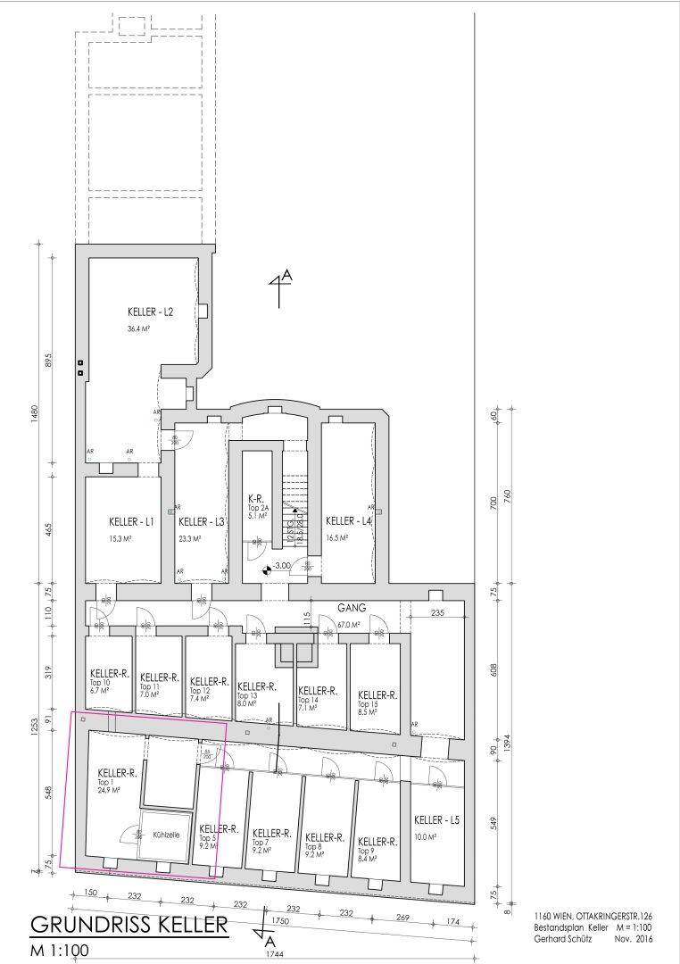 Grundriss des Kellers mit mehreren einzelnen Kellerräumen und einem Gang, der die Aufteilung zeigt.