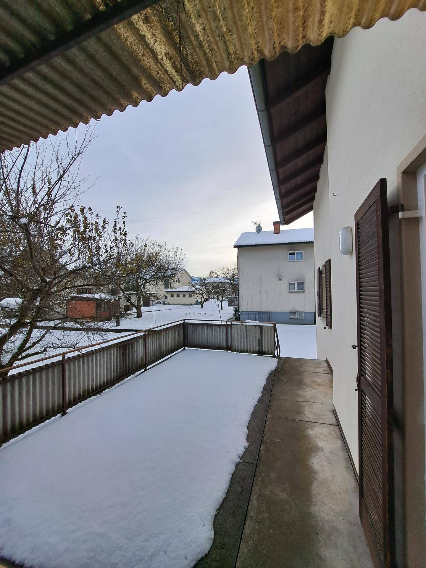 Einfamilienhaus mit 6 Zimmern und Garten im Herzen von Lustenau - Widok 4