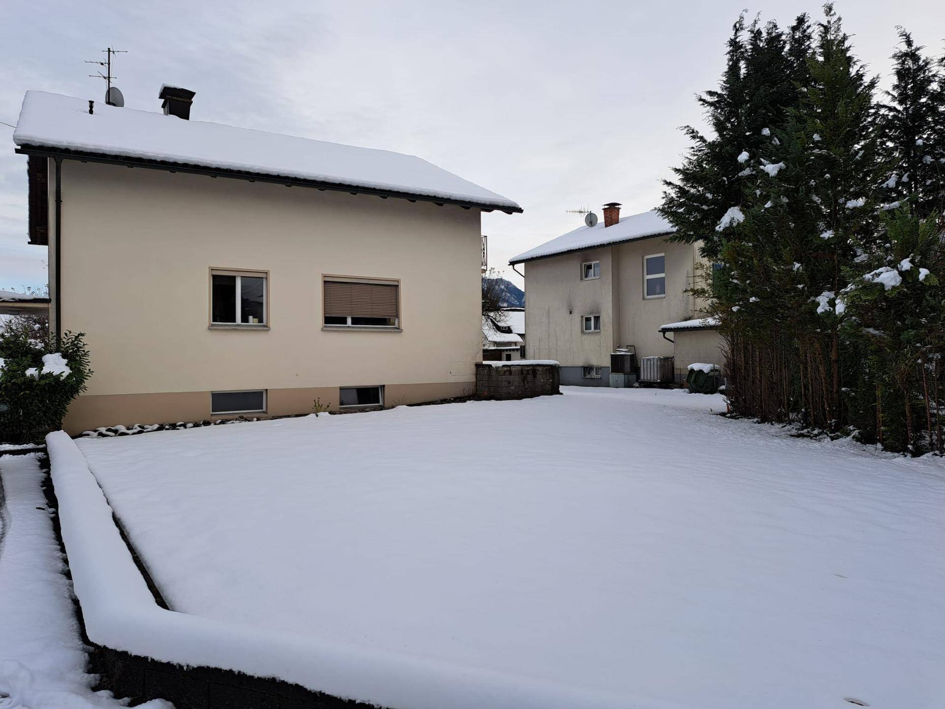 Einfamilienhaus mit 6 Zimmern und Garten im Herzen von Lustenau - Widok 3