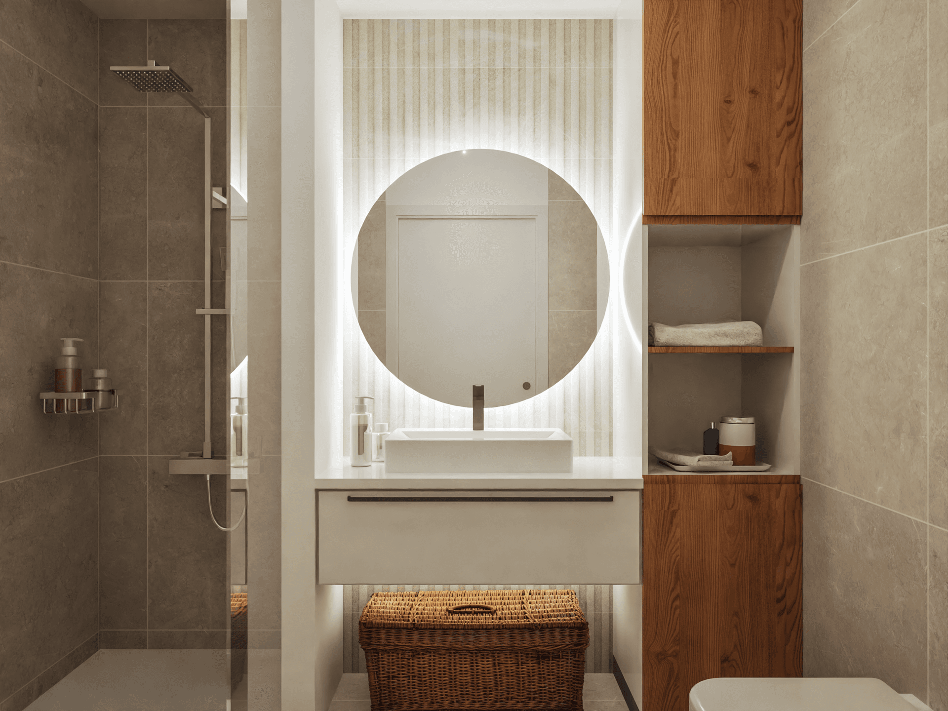 Modernes Badezimmer mit begehbarer Dusche, beleuchtetem Spiegel und Holzschränken.