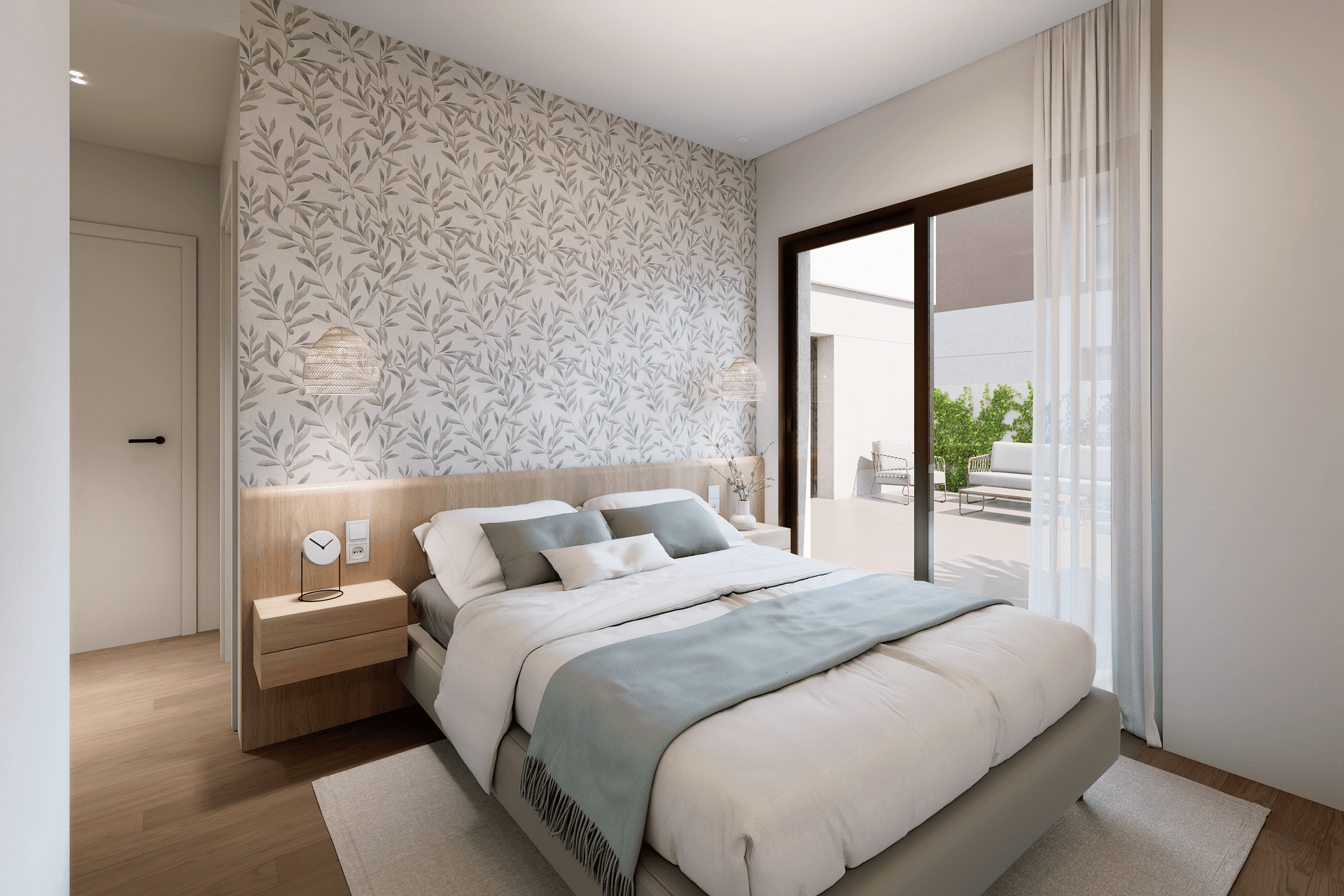 Gemütliches Schlafzimmer mit floraler Tapete, Holzbett und direktem Zugang zu einer Außenterrasse.