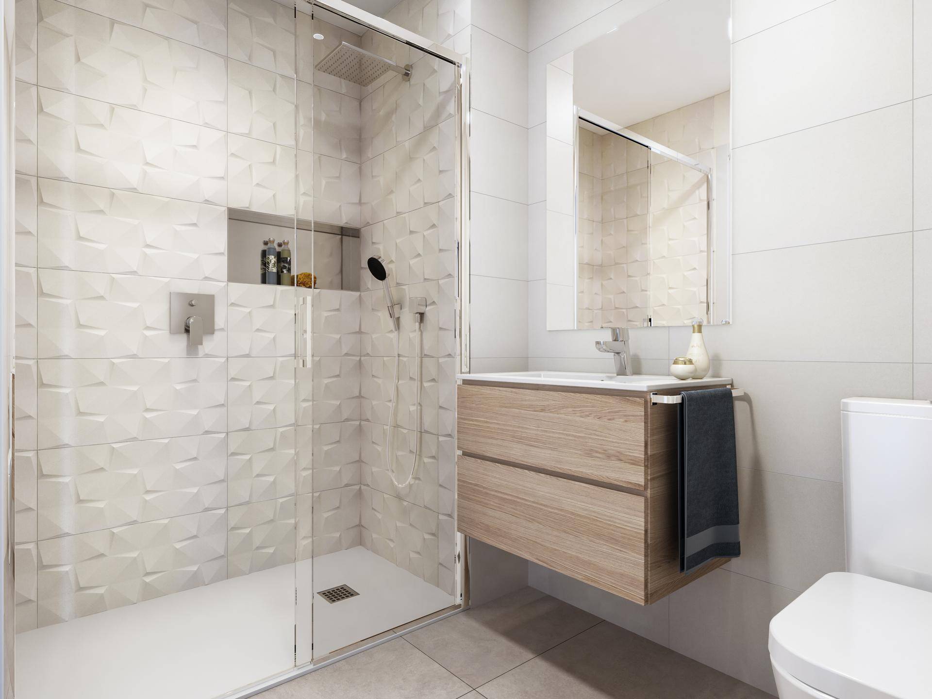 Modernes Badezimmer mit begehbarer Dusche, schwebendem Waschtisch und Wand-WC.