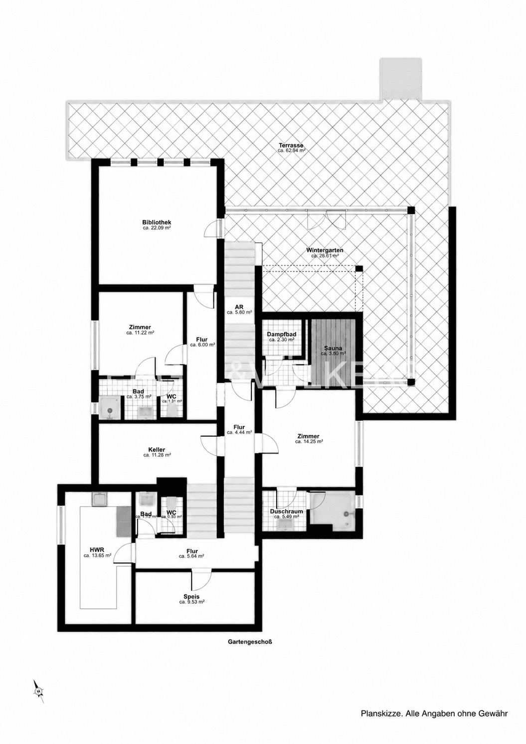 Grundriss des Gartengeschosses mit Bibliothek, Zimmern, Sauna und großer Terrasse.