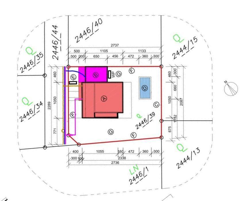 Übersichtsplan eines Grundstücks mit geplantem Neubau, Schwimmbad und Carport.