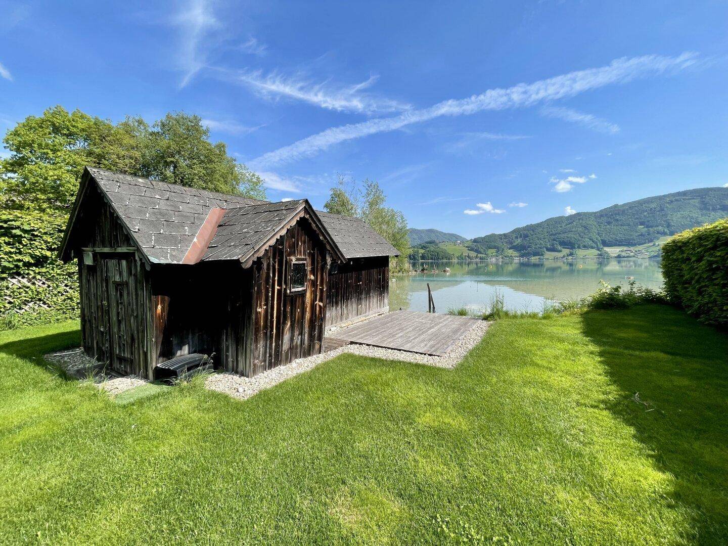 Luxus-Triplex-Townhouse am Mondsee mit Seegrund: Neubau Erstbezug mit 6,5 Zimmern, Lift, Garten und Terrassen - Ansicht 2