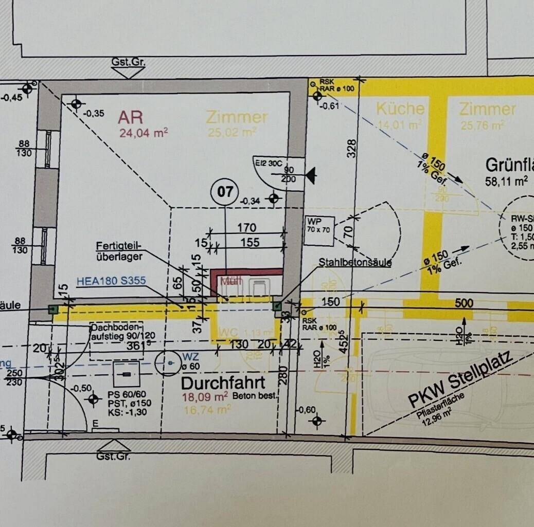 Grundrissplan des Obergeschosses mit Zimmern, Abstellraum und Durchfahrt.