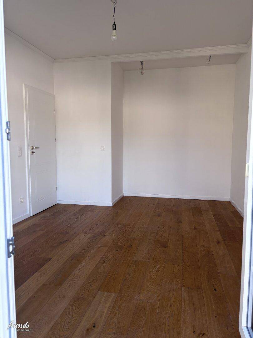 Schlafzimmer 15 m²