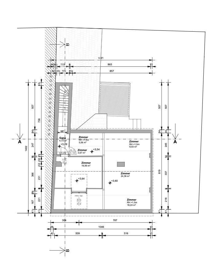Grundriss des Obergeschosses mit mehreren Zimmern und Treppenaufgang.