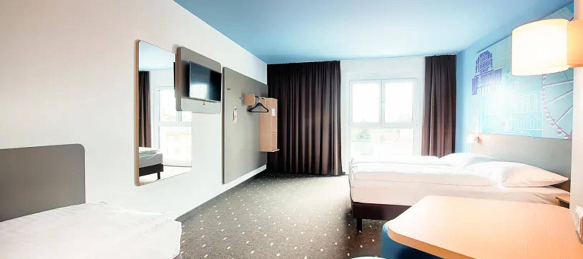 hotel-wien-meidling-dreibettzimmer-1.jpg
