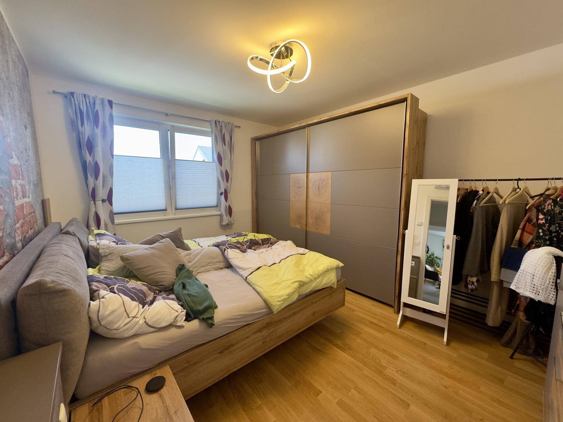Schlafzimmer 2