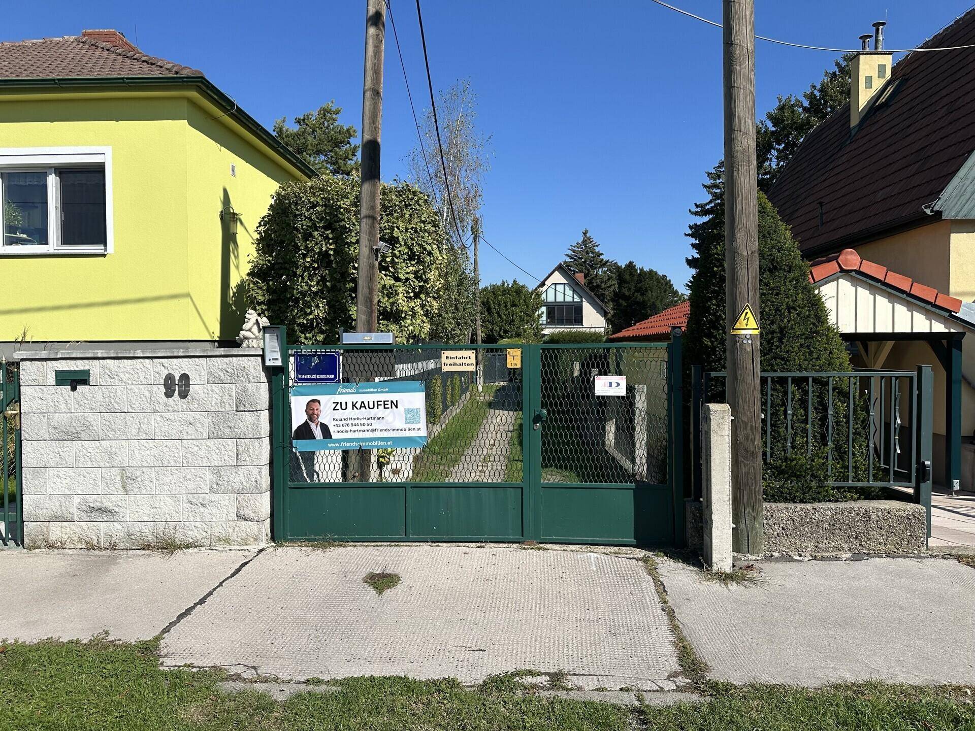 Straßenansicht