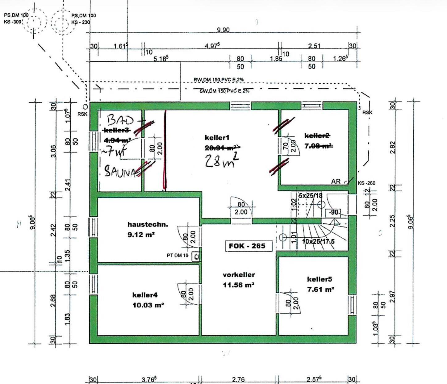 Grundriss des Kellers mit mehreren Abstellräumen, Technikraum, Bad und Sauna.