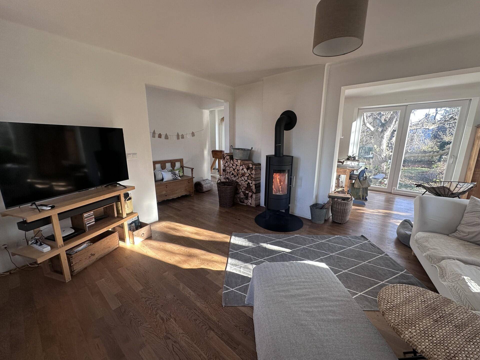 Einfamilienhaus mit sonnigen Garten in toller Lage! - Ansicht 2