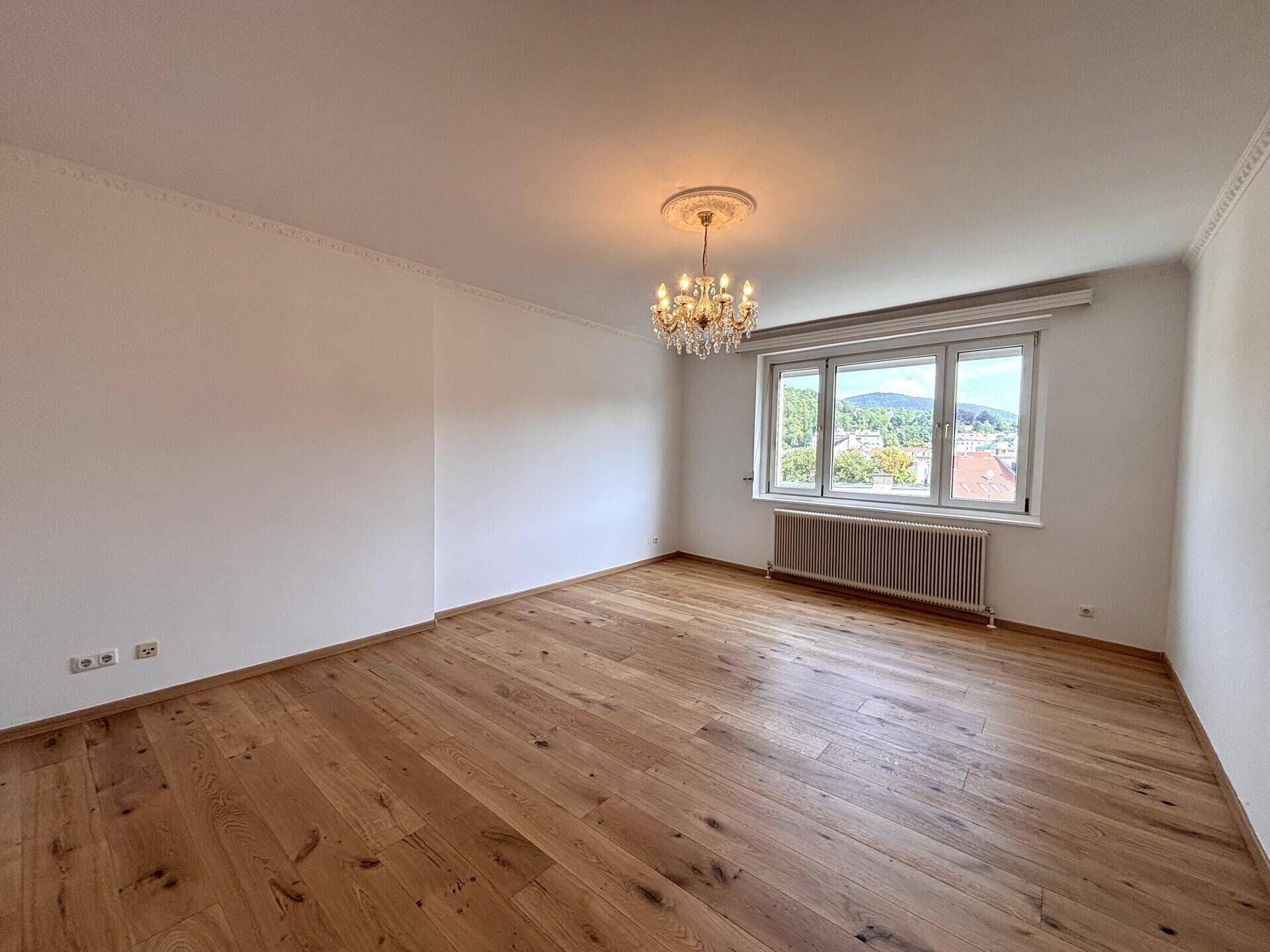 3 ZIMMER + Parkplatz im ZENTRUM!!! - Ansicht 2