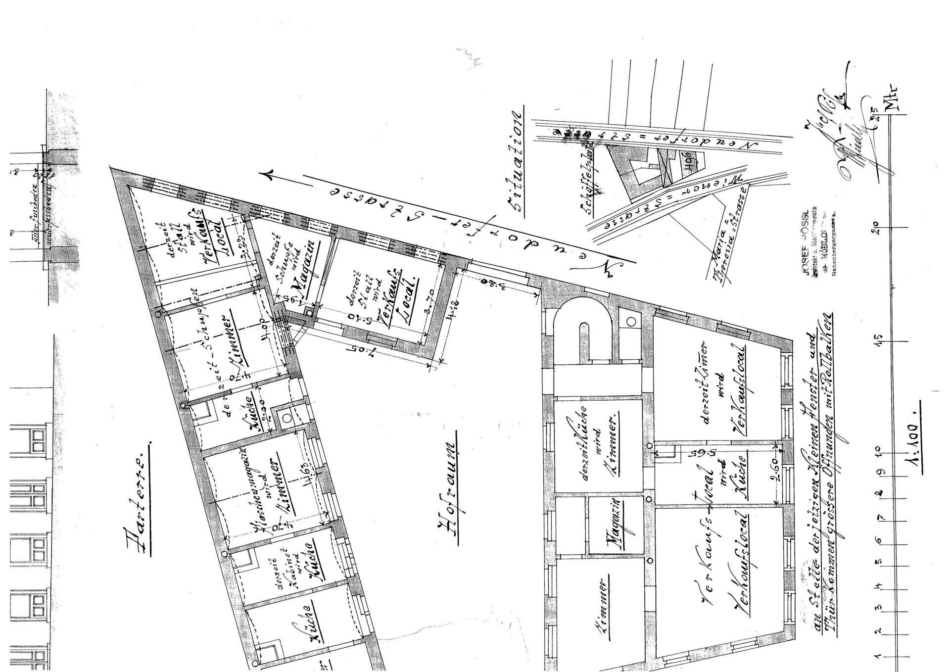 Detaillierter Grundriss des Anwesens mit verschiedenen Räumen und Abmessungen, inklusive Außenbereichen.
