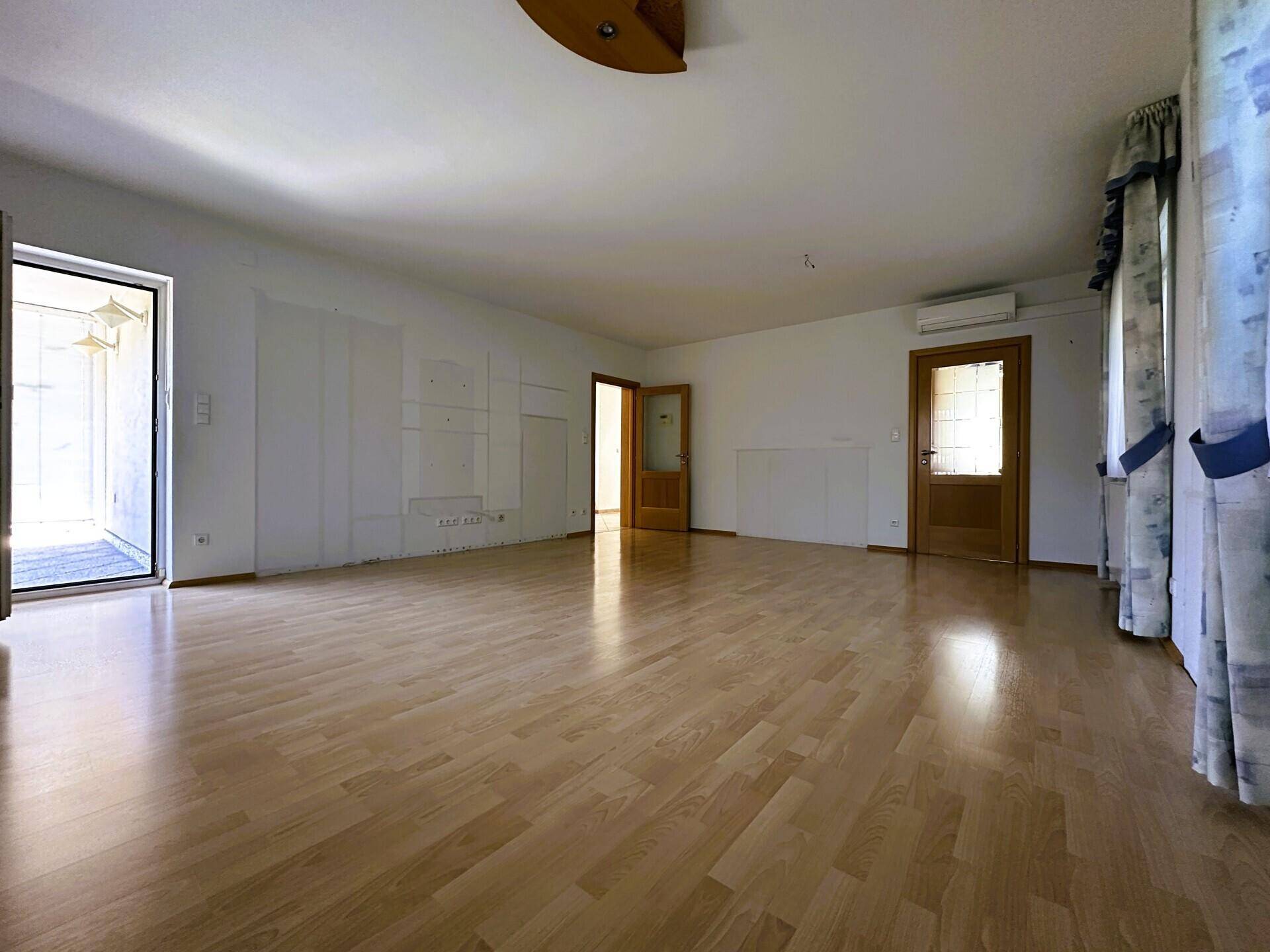 Wohnzimmer (2)