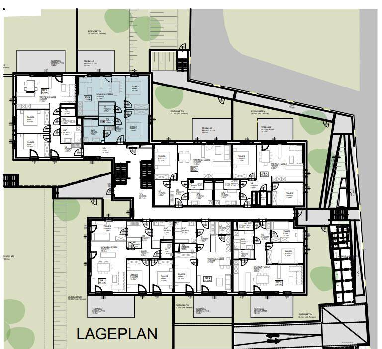 Lageplan des gesamten Gebäudekomplexes mit mehreren Wohneinheiten, Terrassen und Gärten im Erdgeschoss.