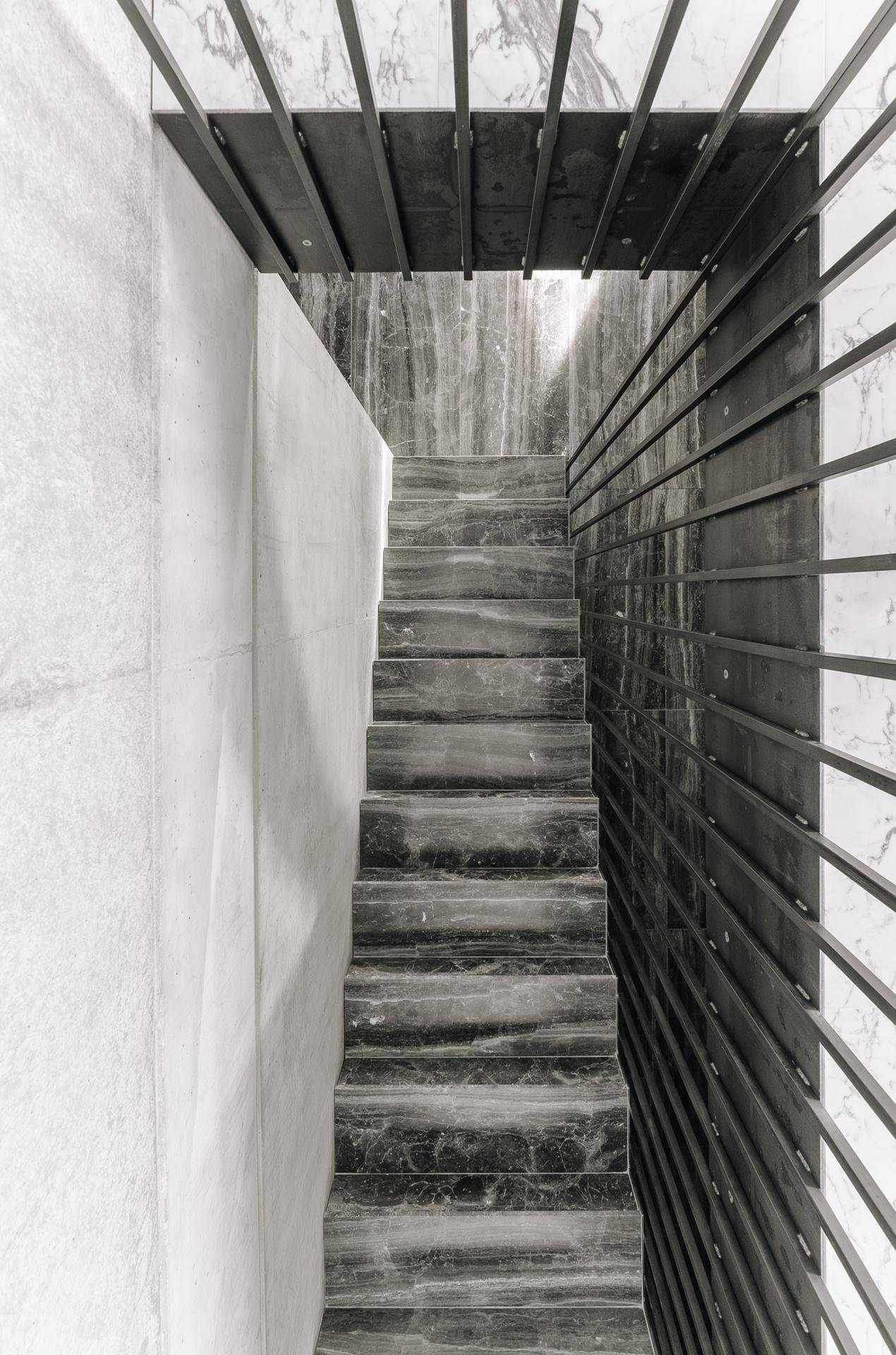 Treppe von Keller zu EG