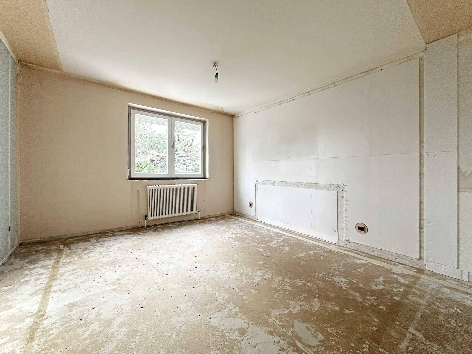 Aktueller Stand: Schlaf-/Arbeitszimmer