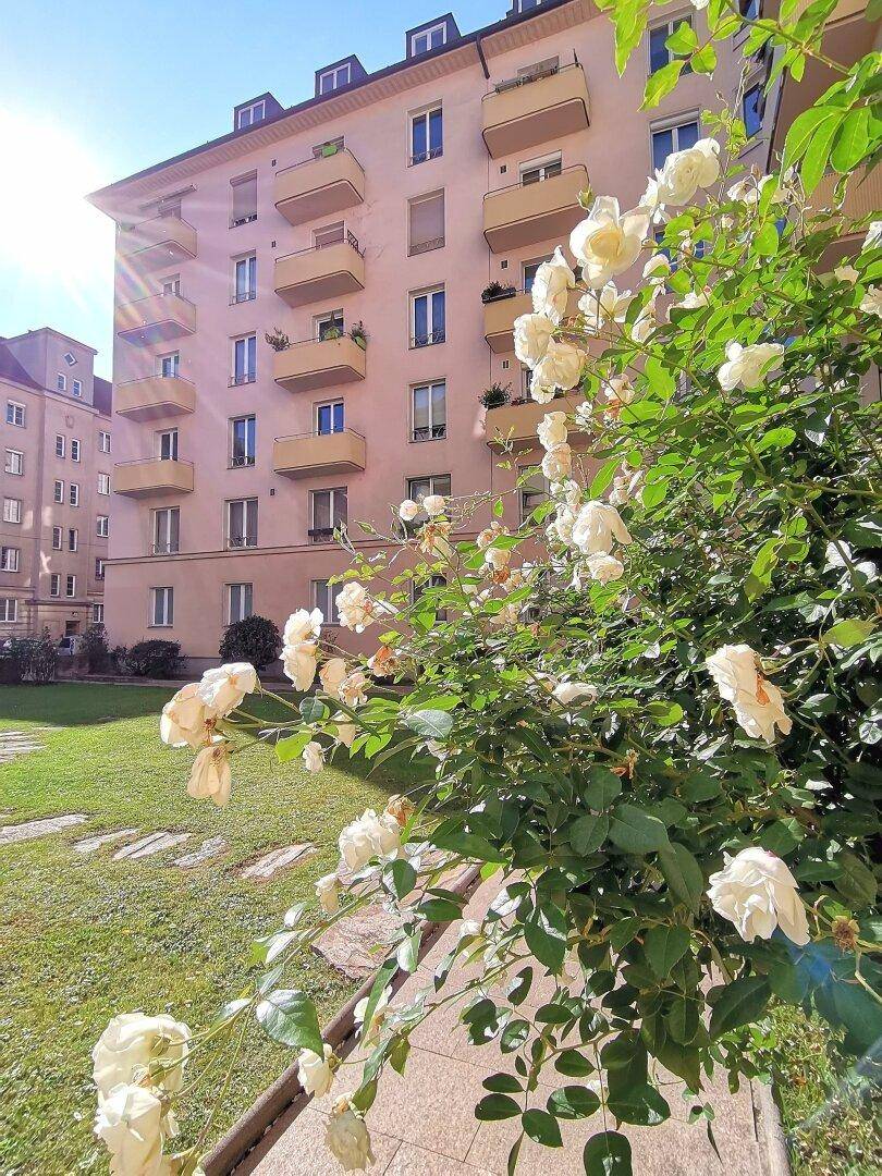 Garten rund um die Wohnung