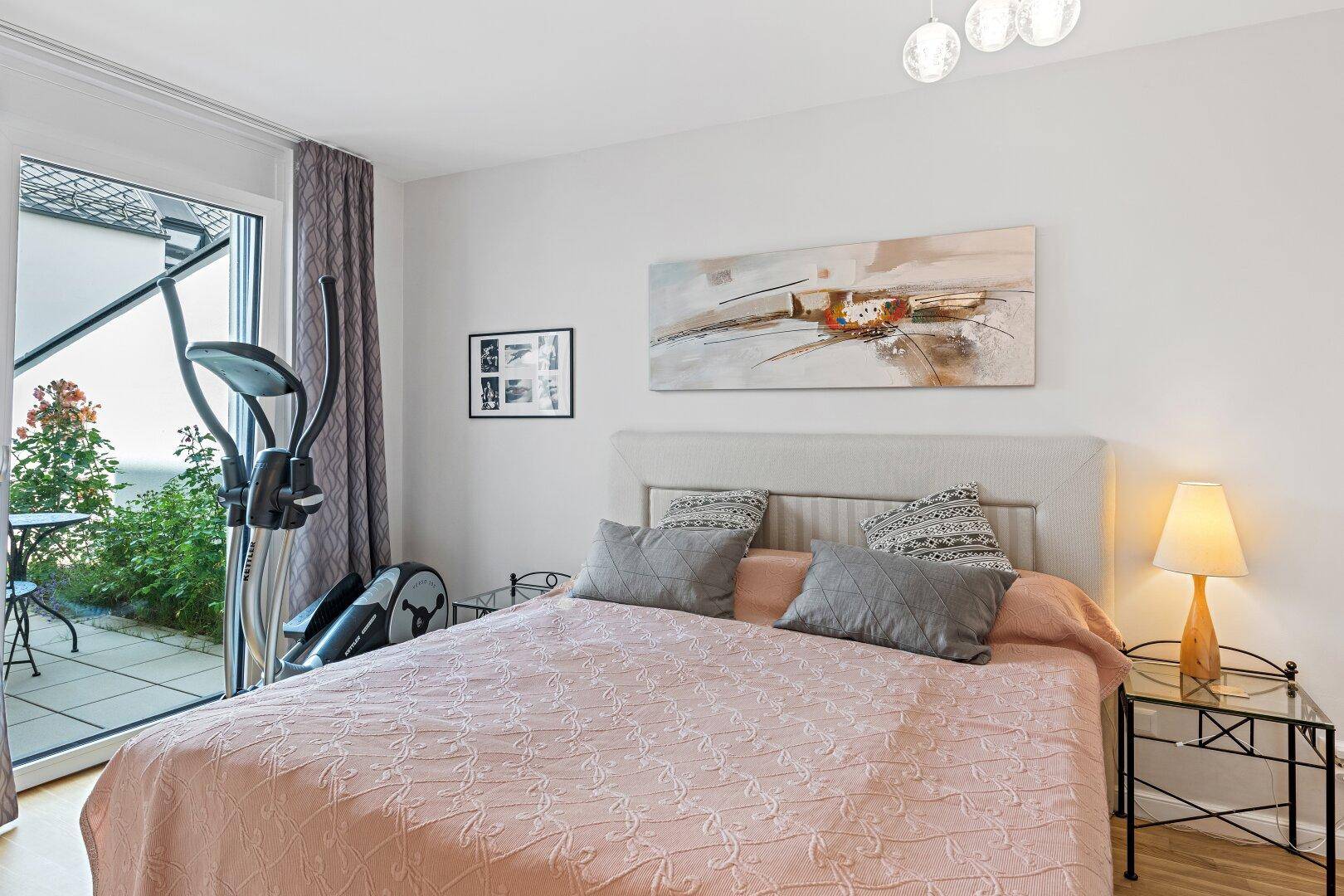 Schlafzimmer (Zimmer 2)