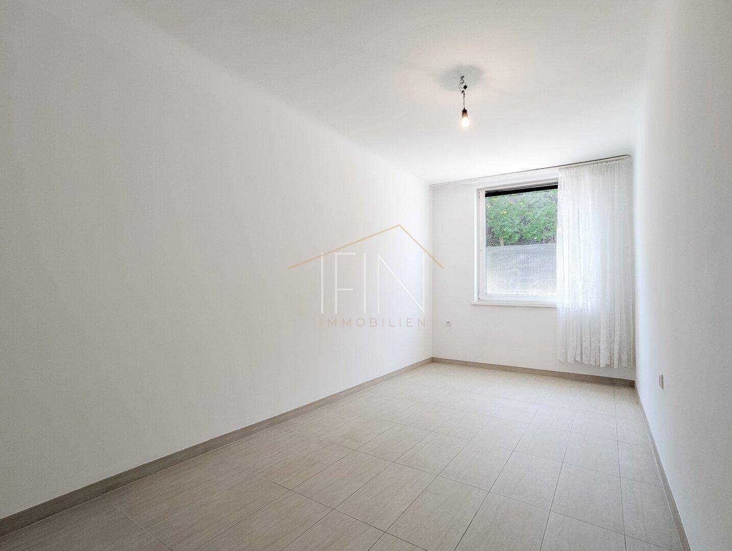 Zimmer 3, ca. 12,19 m²