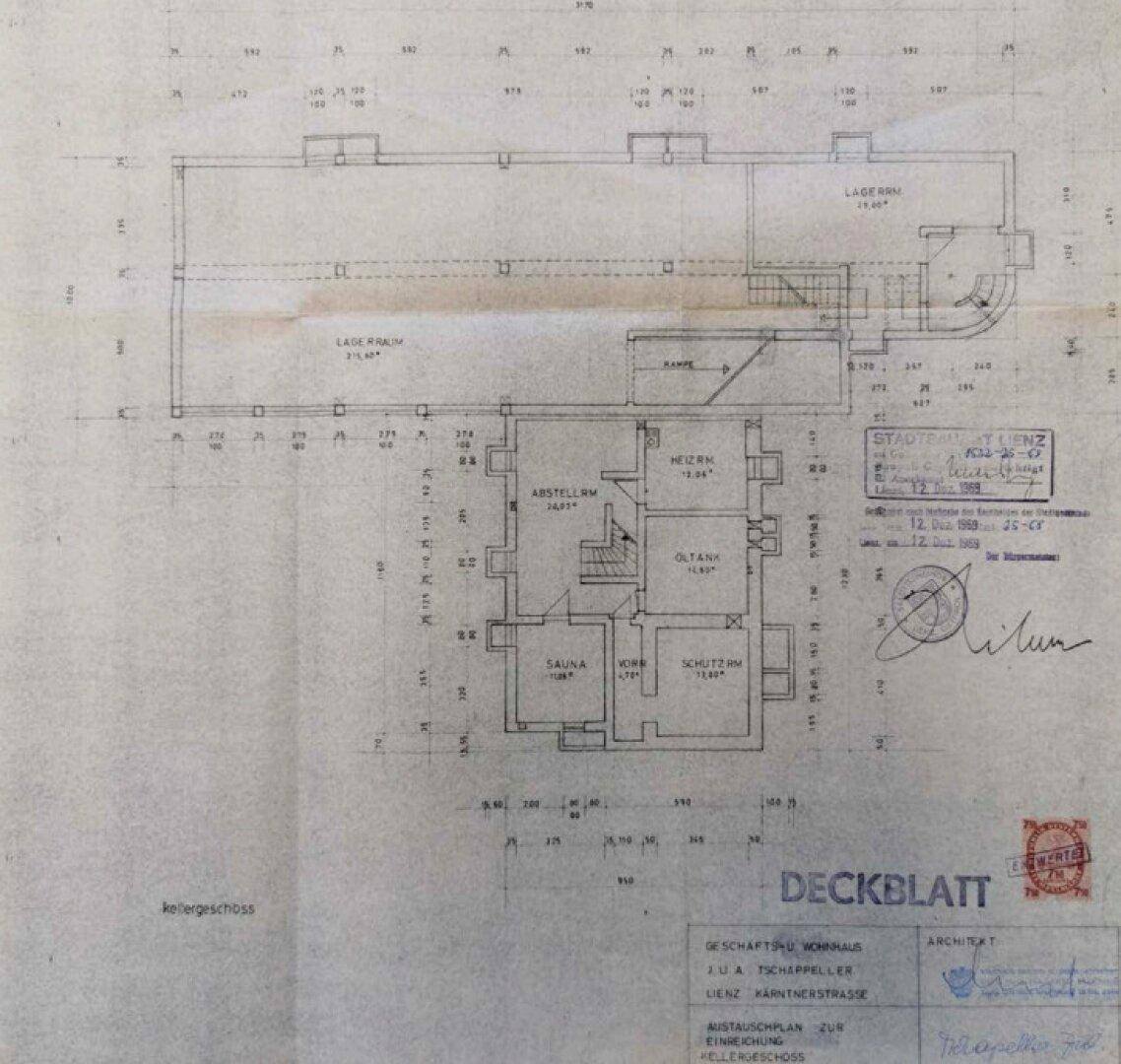 Alter Grundrissplan des Kellergeschosses mit Sauna, Heizraum und Abstellräumen.