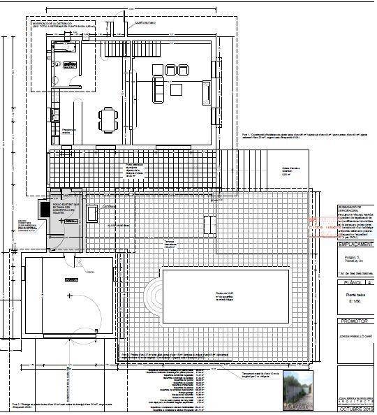 Grundriss des Erdgeschosses mit Wohnbereich, Esszimmer, Küche und Poolbereich.