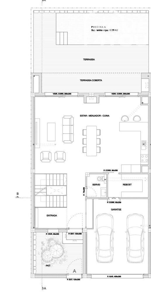 Grundriss des Erdgeschosses mit offener Wohnküche, Garage und Poolbereich.