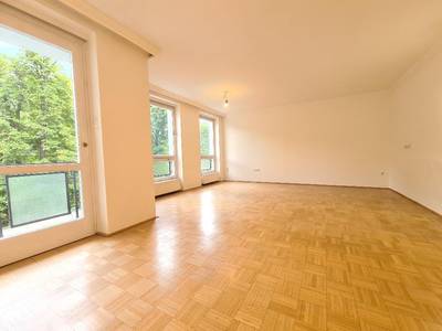 Flat with 2 loggias, 94 m², 6 rooms, Wieden, Wieden