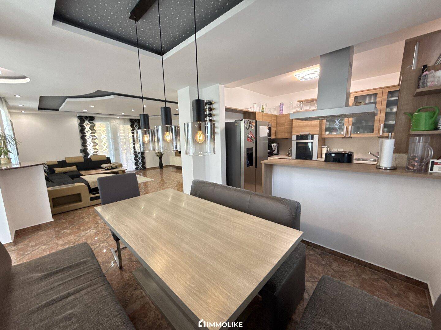 Großzügiges 6-Zimmer-Einfamilienhaus | 5 Schlafzimmer | 804 m² Grundstück | Doppelgarage | Laakirchen - Mehr