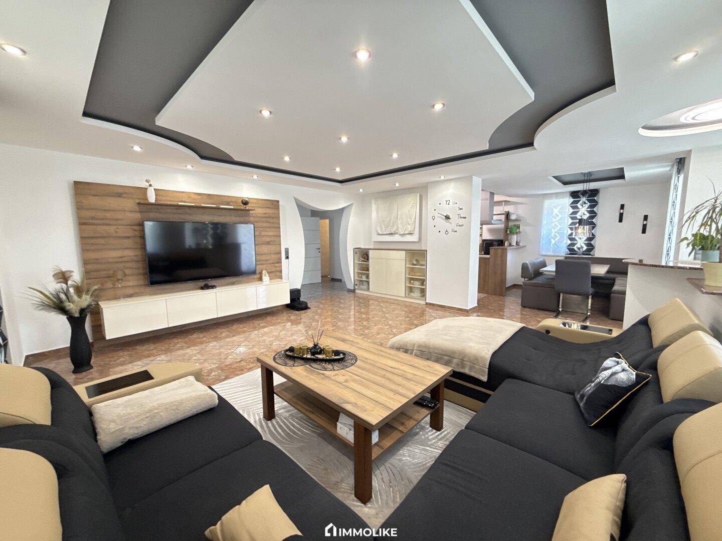 Großzügiges 6-Zimmer-Einfamilienhaus | 5 Schlafzimmer | 804 m² Grundstück | Doppelgarage | Laakirchen - Ansicht 5