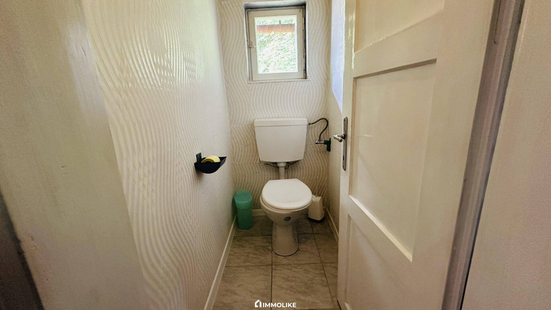 WC 2