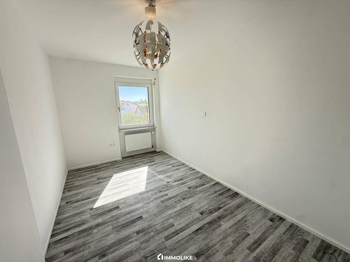 Kinderzimmer / Büro